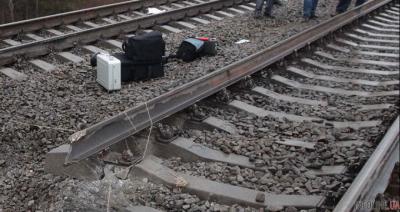 ​В Луганской области взорвана ж/д дорога, по которой доставляют уголь на Углегорскою ТЭС