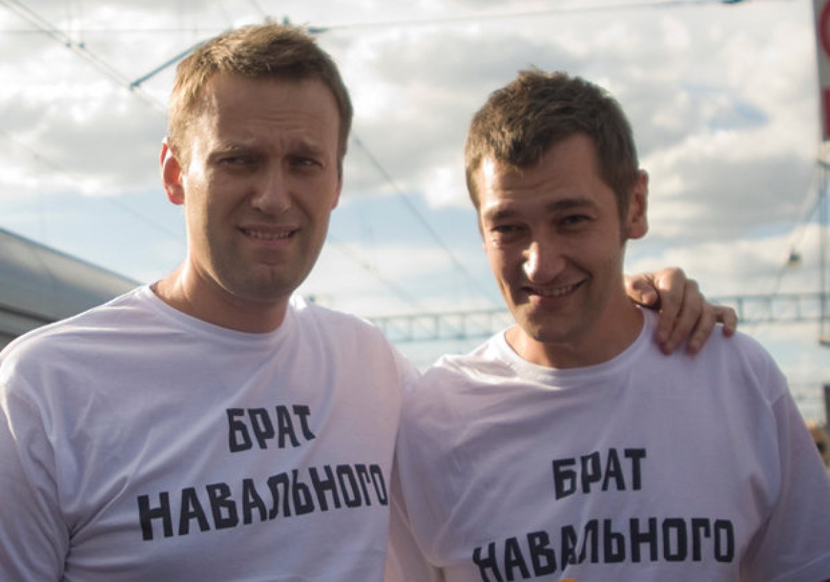 Брат Навального обвинил главврача омской больницы в затягивании с госпитализацией в Германию по указу силовиков 