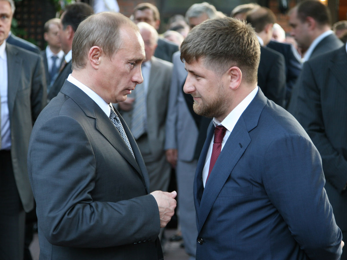 The Times: Путин наградил Кадырова орденом после убийства Немцова