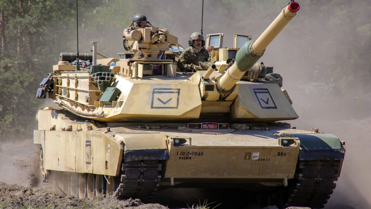 ​Австралия до сих пор не поставила танки Abrams Украине: озвучен ряд причин, связанных с США