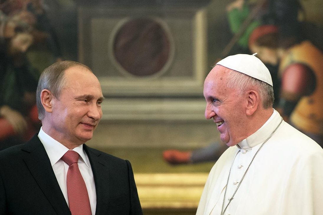 ​Папа Римский встал на сторону агрессора и призвал Украину к капитуляции: "Вы должны иметь мужество"