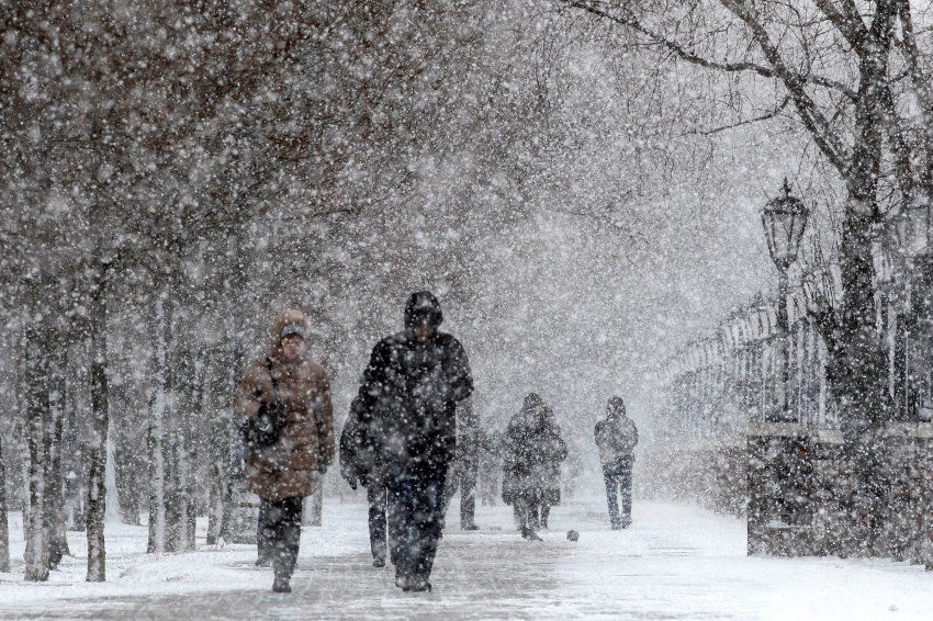 В Украину идет снег с дождем: после короткой "передышки" страну завалят снегопады