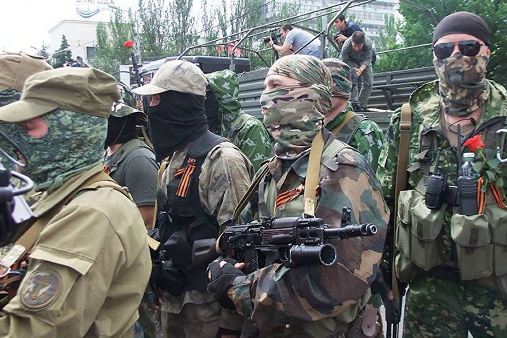 Москва готовит принудительный призыв молодежи Донбасса в группировки "Л/ДНР" - люди готовятся бежать