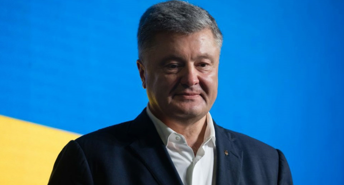 Порошенко требует от Зеленского остановить "ползучий реванш" Кремля: "Это ваша ответственность"