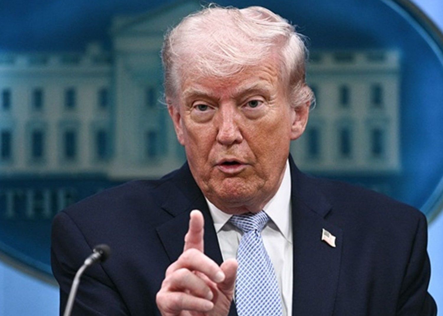 Трамп пообещал полный разгром Ирана, заявив, что время на исходе 