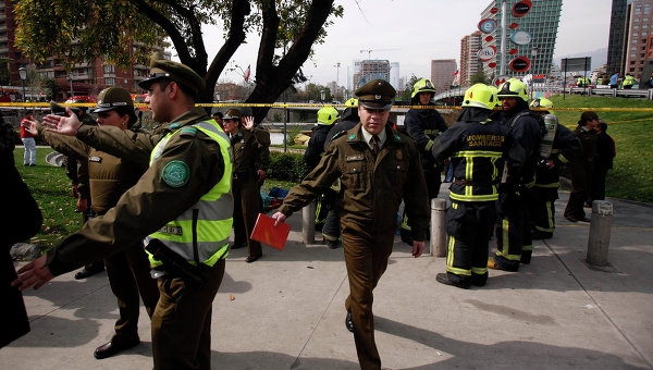 В метро столицы Чили прогремели два взрыва, первые подробности инцидента