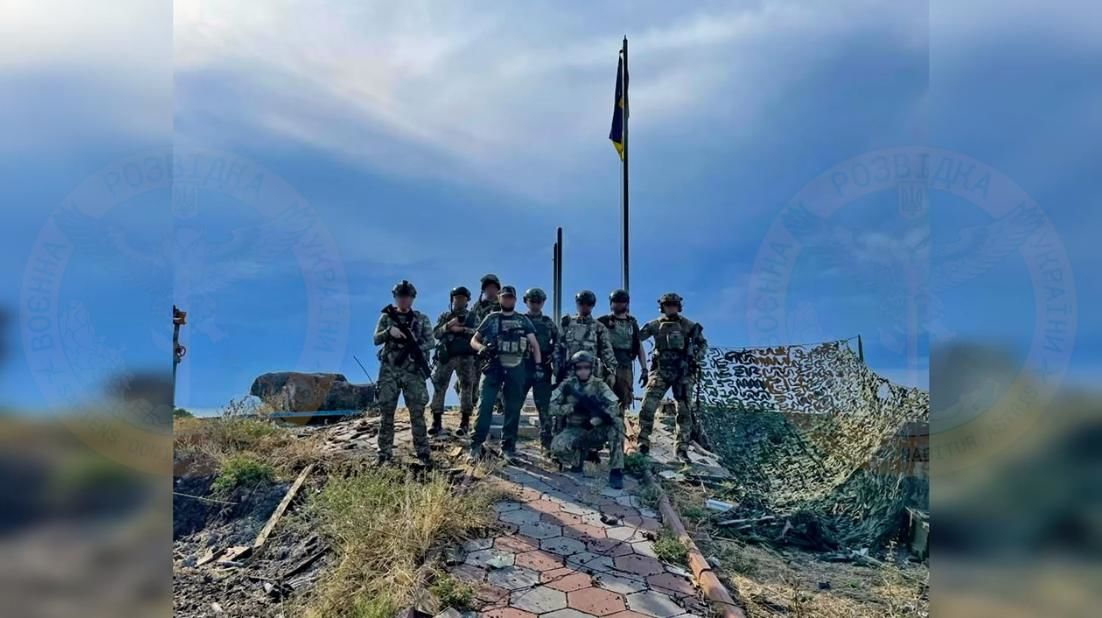 Украинские военные вновь высадились на Змеином – захвачена военная техника и секретные документы РФ