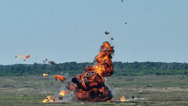 Террористы на Донбассе несут потери от самодельных квадрокоптеров сил АТО: Бутусов поделился уникальными данными