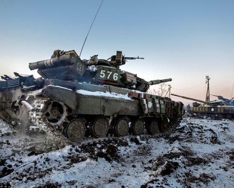 Украинская артиллерия уничтожила базу военной техники ДНР в Докучаевске
