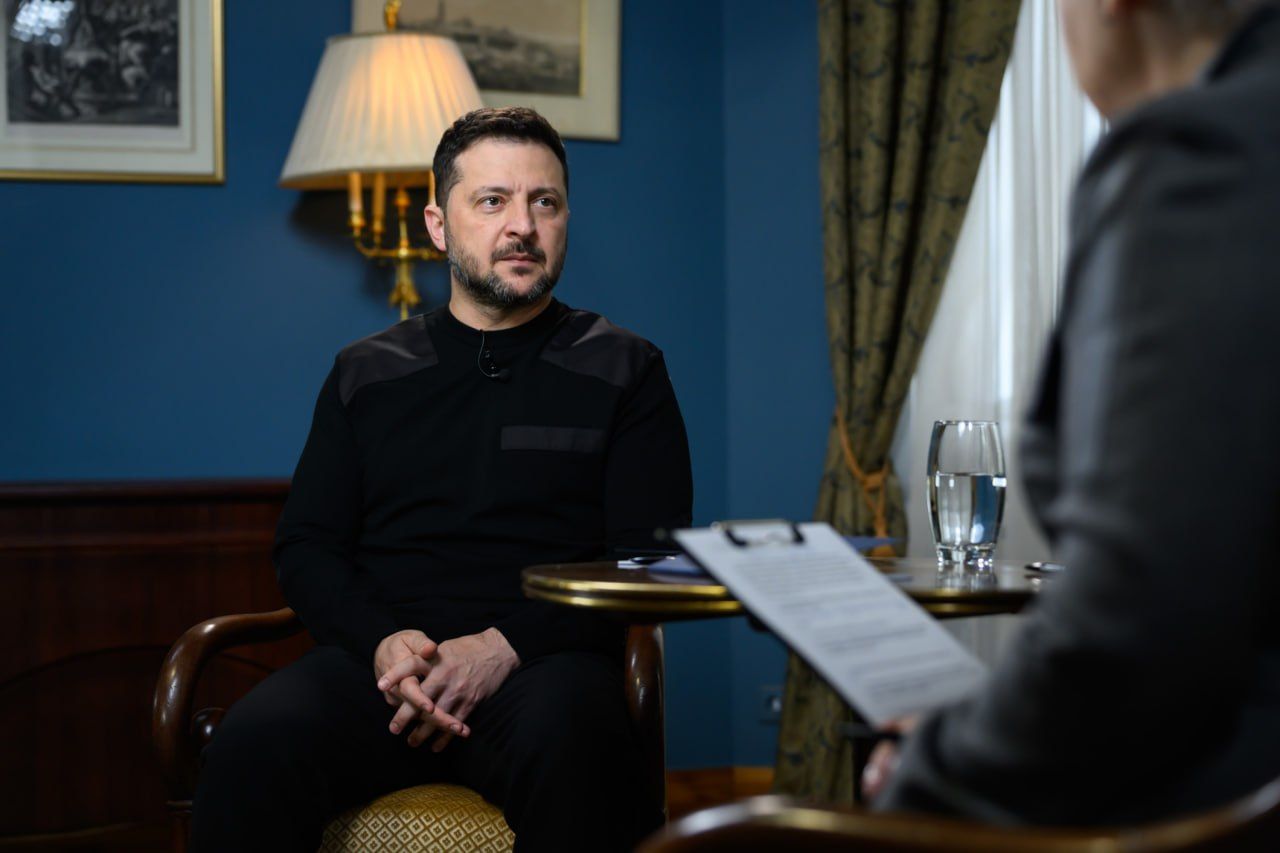 Зеленский о переговорах с РФ: "Американцы давно поднимают вопрос обмена территориями"