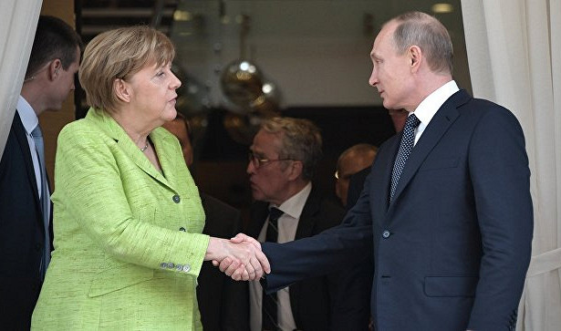 Обсудили Украину и Сирию: у Меркель и Путина состоялся телефонный разговор