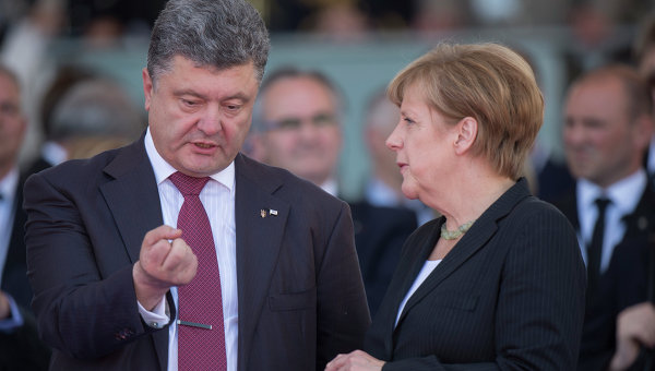 Порошенко и Меркель обсудили новые санкции против России 