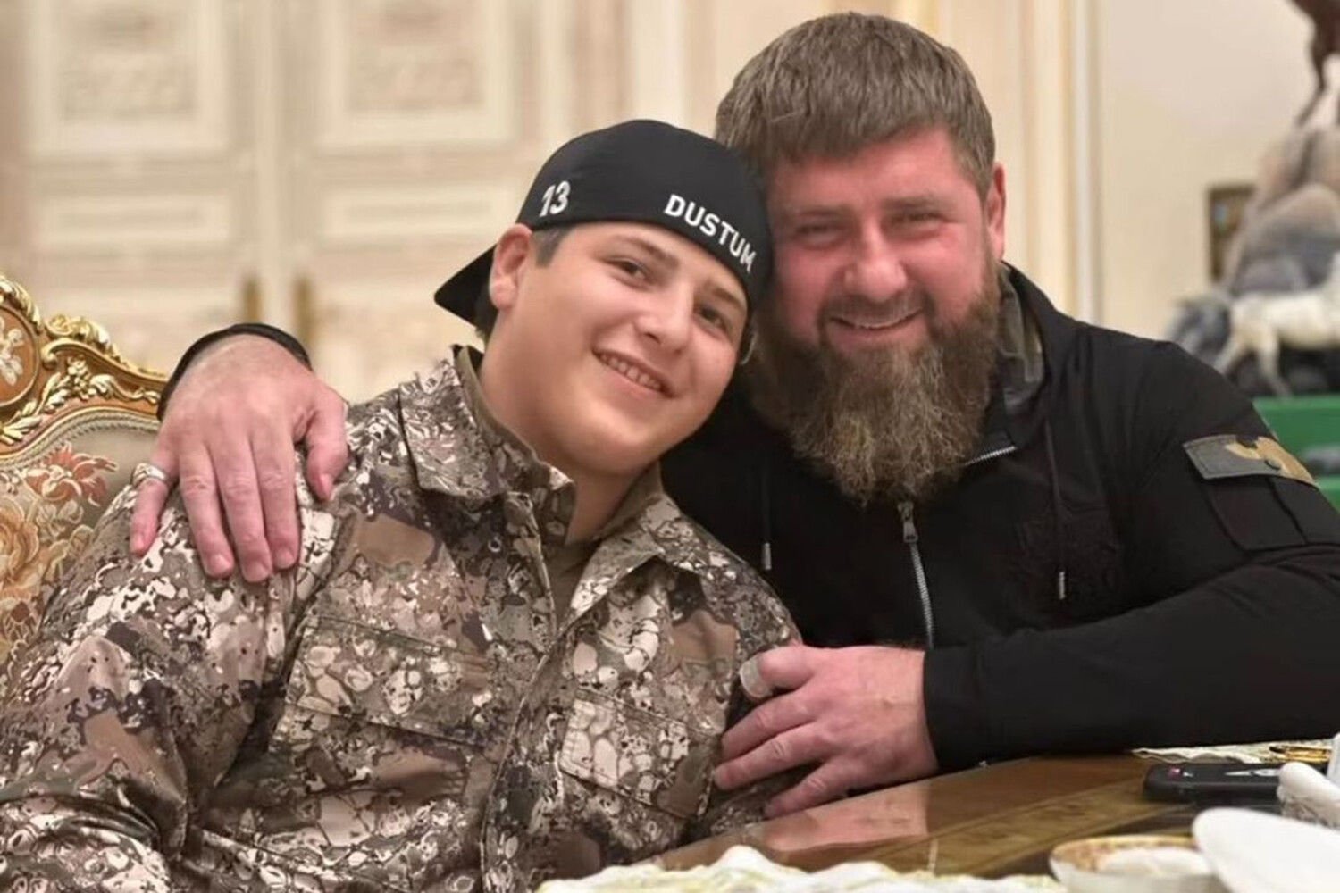 Кадыров "засветился" на встрече с лидером ОАЭ с несовершеннолетним сыном Адамом