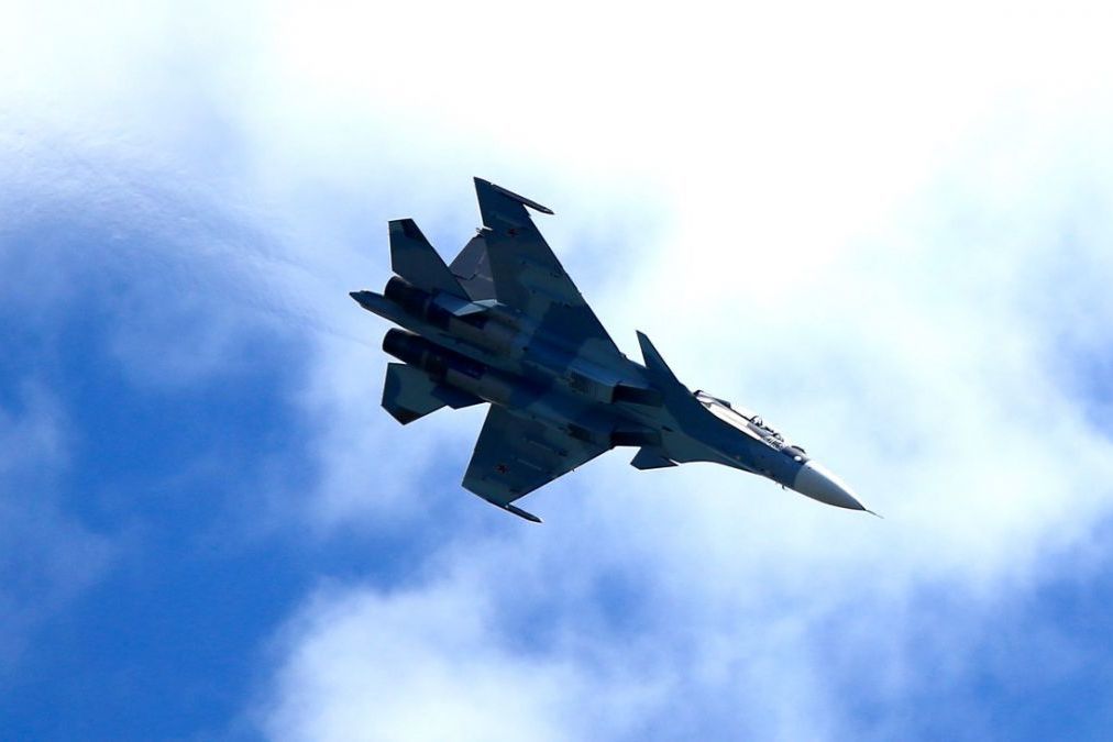 ​"Вот он, сбитый Су-34", – появилось видео ликвидации борта ВКС РФ под Мариуполем