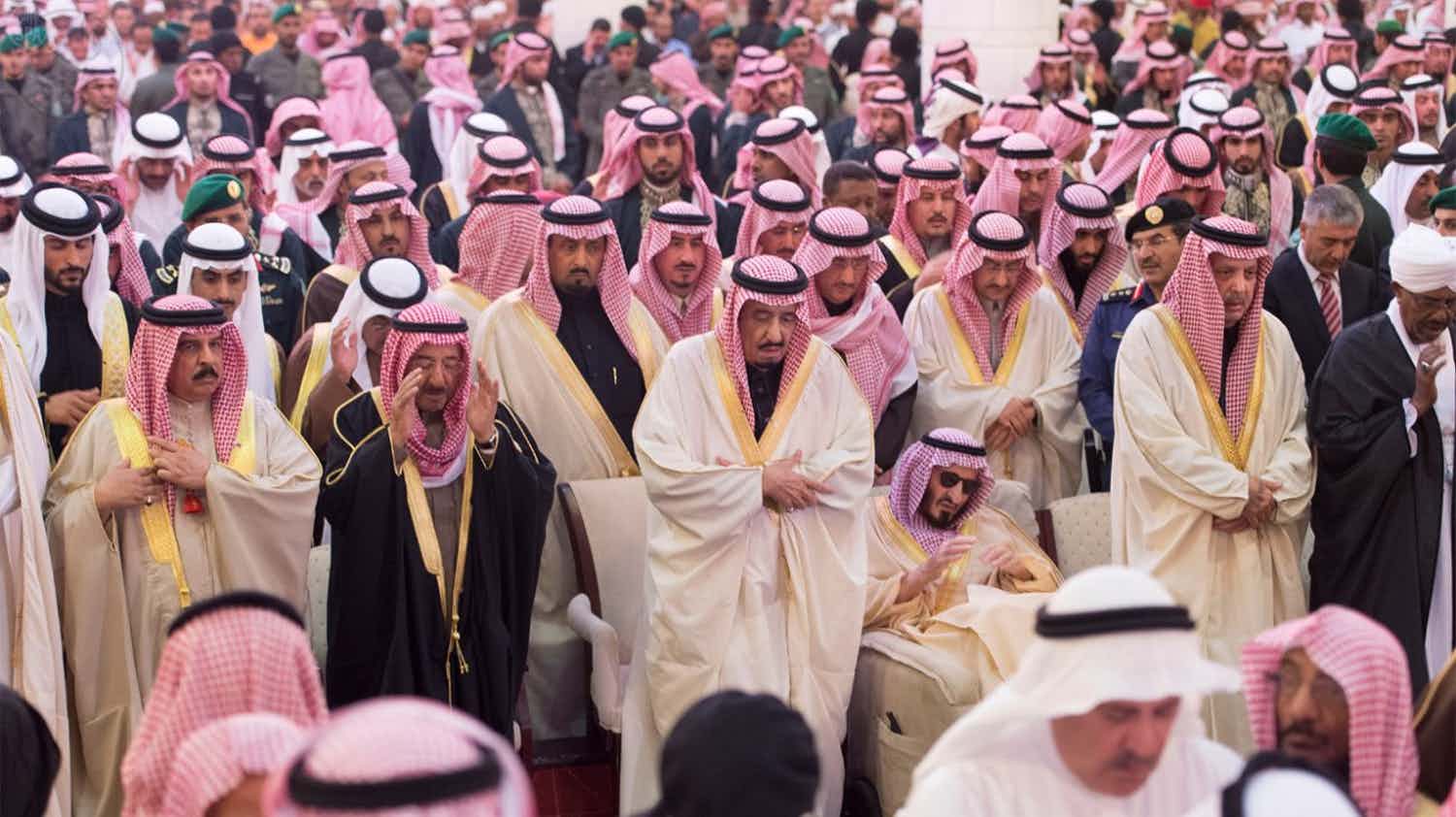 СМИ узнали о тяжелой ситуации с коронавирусом в королевской семье Саудовской Аравии