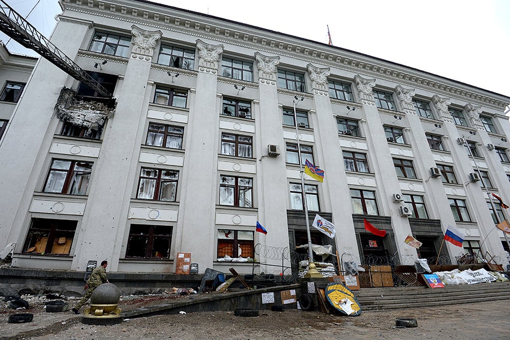 На День города в Луганске пройдут митинги и парад военной техники