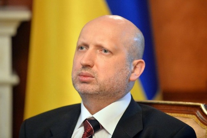 Александр Турчинов поздравил украинцев с Троицей и призвал к единству: "У всех нас больше общего, чем разного" 