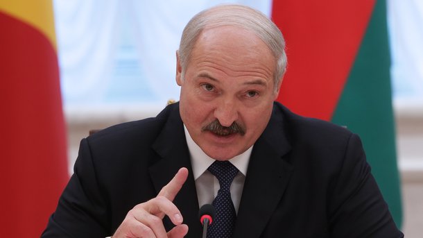 Не доверяет Путину: Лукашенко намерен модернизировать армию, наблюдая ситуацию в Сирии