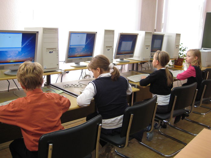 В украинских школах информатику заменят новым предметом 
