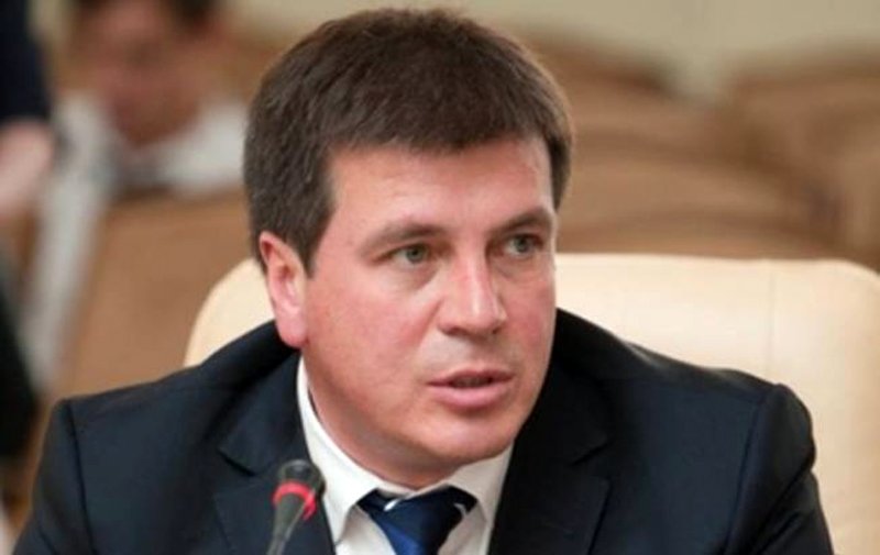 "Украина не ведет торговли с оккупированными территориями - происходит перемещение товаров", - Зубко ответил участникам блокады Донбасса