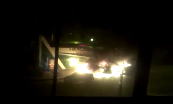 Видео перестрелки у кафе "Панорама" в центре Донецка