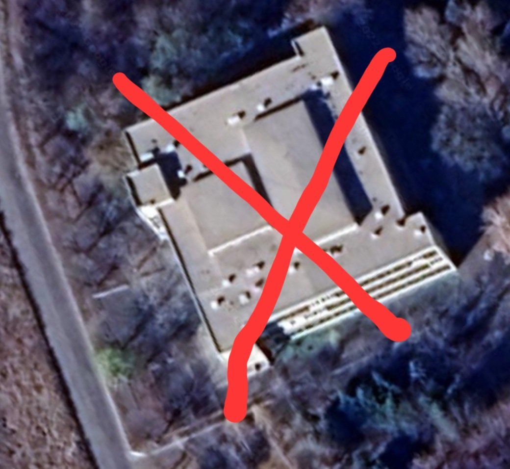 Появились спутниковые снимки руин казармы "мобиков" в Макеевке - реакция россиян
