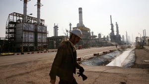 ​Иран отказался замораживать добычу нефти: страна увеличит экспорт "черного золота" до 2 млн баррелей в сутки