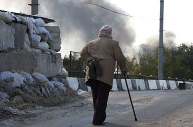 ​В Донецке жители мечтают о «режиме тишины» и готовятся к продолжению обстрелов