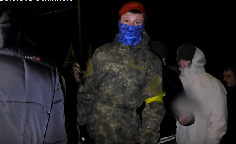 Появилось новое видео конфликта Черновол и "блокадников" Донбасса: стало известно, из-за чего начался скандал (кадры)