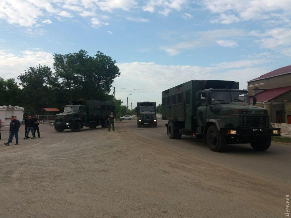 В село под Одессой срочно ввели Нацгвардию: СМИ сообщили о стрельбе и тревожной обстановке