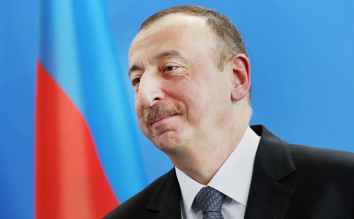 Азербайджан готов ко взятию Карабаха - Алиев подписал указ