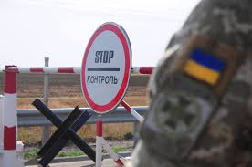 Украинские пограничники объяснили, что ждет россиян на границе: видео