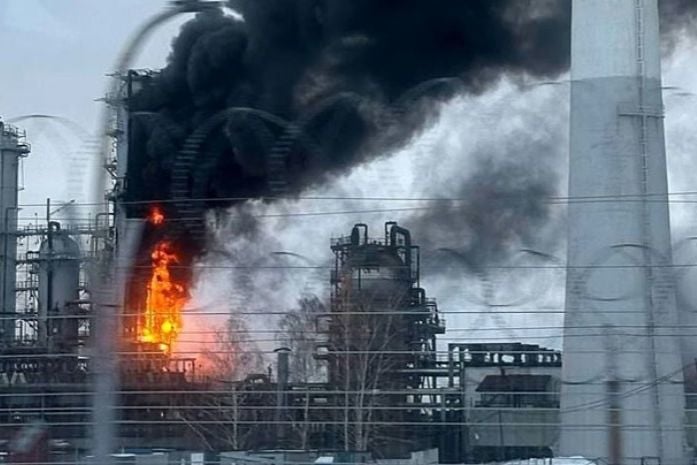 ​Нефтяные мощности на исходе: удары по НПЗ становятся реальной угрозой для РФ