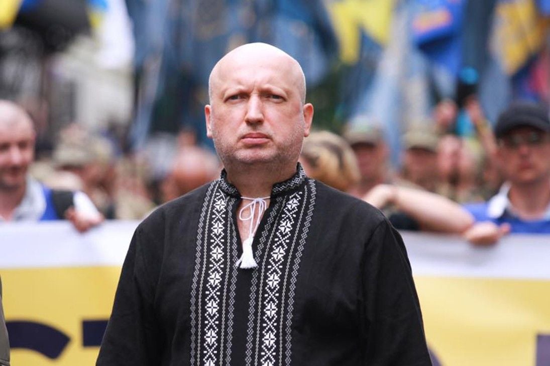 Турчинов на Майдане раскритиковал президента: "Договорняк с Путиным - единственное, что предложил"