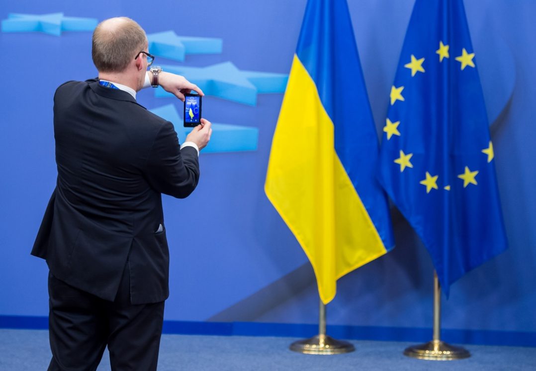 Саммит Украина - ЕС: Европа готовит деньги для Донбасса и 5 крупных документов