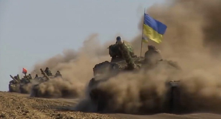 "Товарищ москаль, на Украину шуток не скаль!" - Порошенко в День защитника напомнил, что Украина никогда не станет колонией России (кадры)