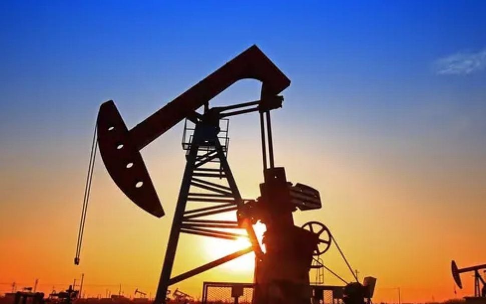 Цены на нефть снижаются: как это связано с Россией, Индией и США – Reuters