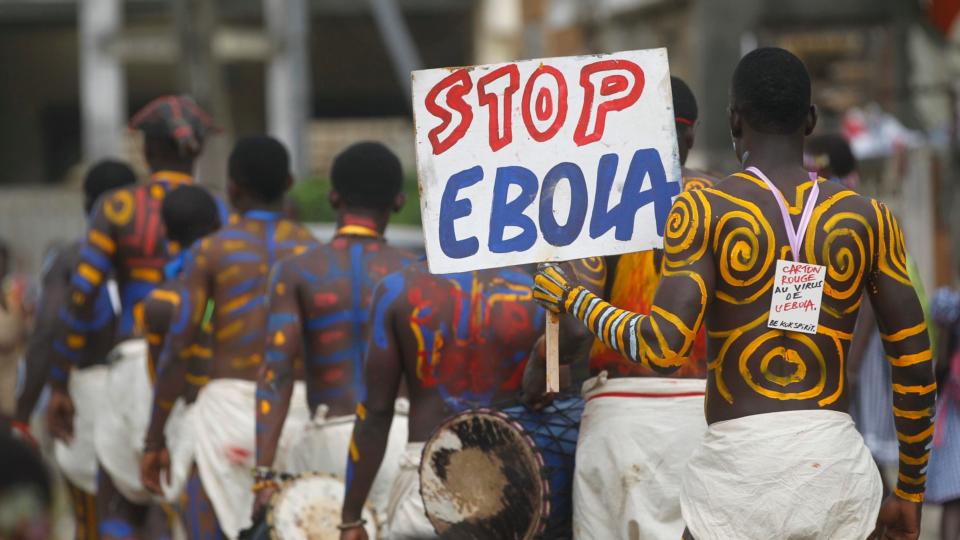 ВОЗ: вспышку Эболы удалось ликвидировать в двух странах