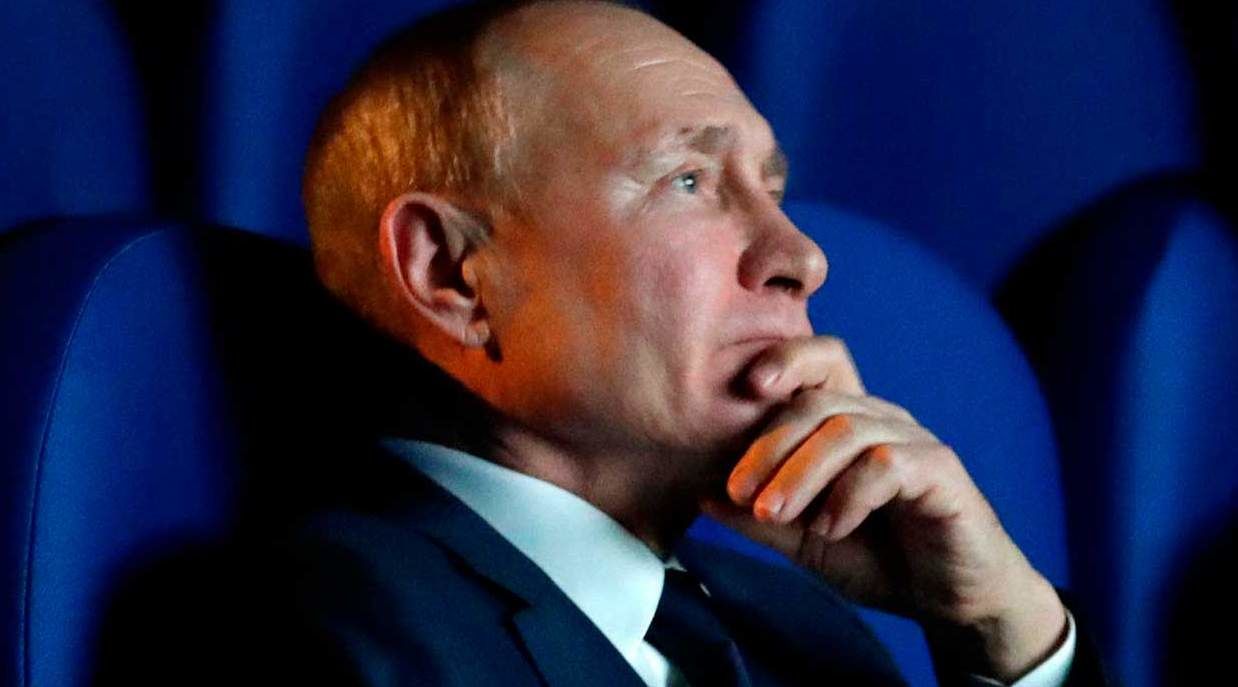 Игорь Яковенко предположил, когда генералы решатся "сместить" Путина