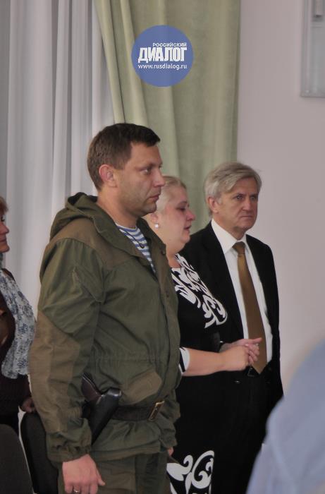 Захарченко: Неважно, учитель ты или солдат, ты должен исполнять свой долг, с оружием или без него
