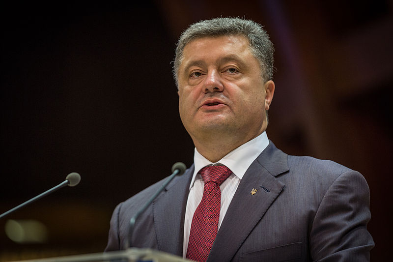 "Два года Украина живет, совершенно не завися от поставок газа из России", - Порошенко на деле доказал, что реформы в стране работают. Кадры