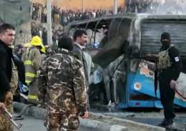 ​Террорист-смертник взорвал микроавтобус с чиновниками в Кабуле
