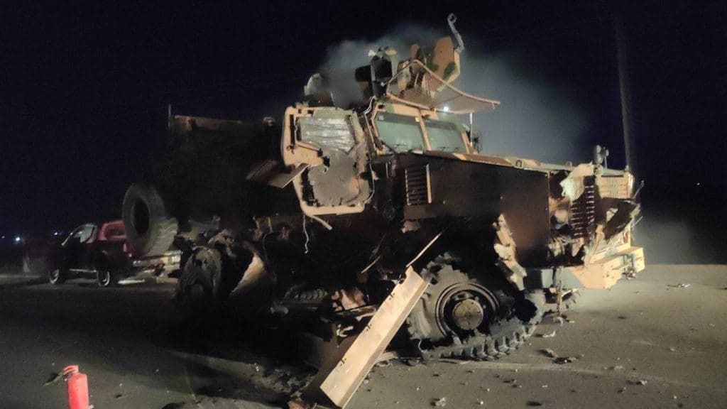  СМИ: в Идлибе на СВУ подорвался турецкий конвой - много жертв