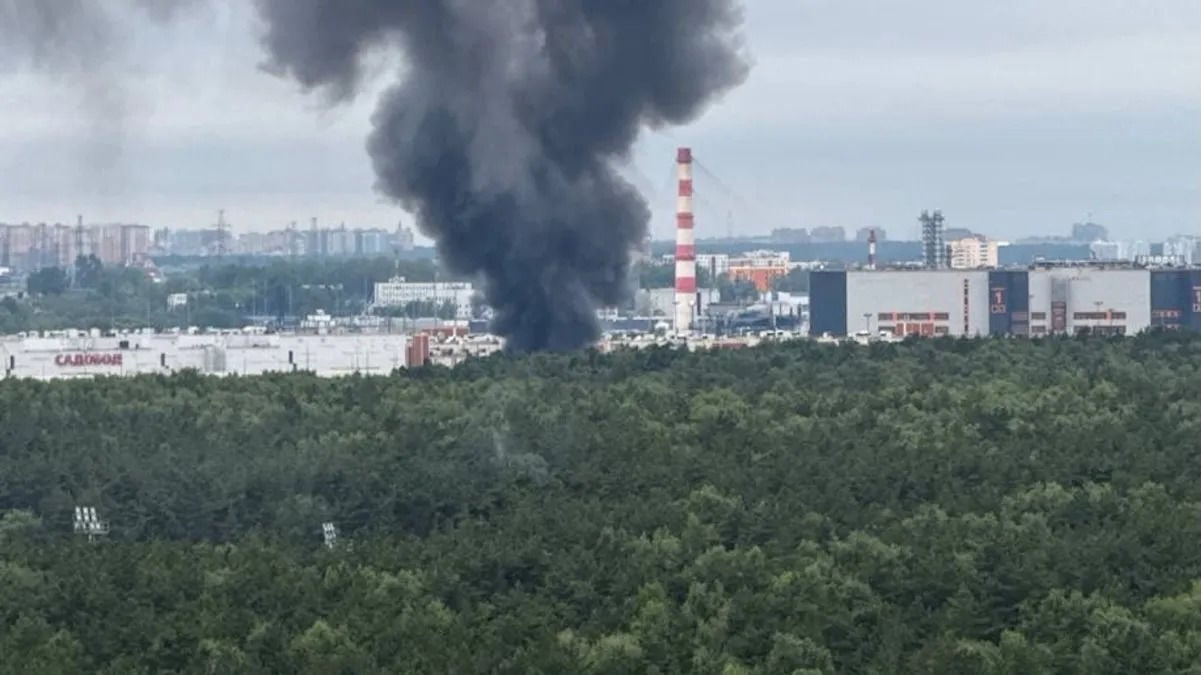 Десятки дронов Украины вошли в небо Москвы, началась самая сильная атака за все время - видео ударов