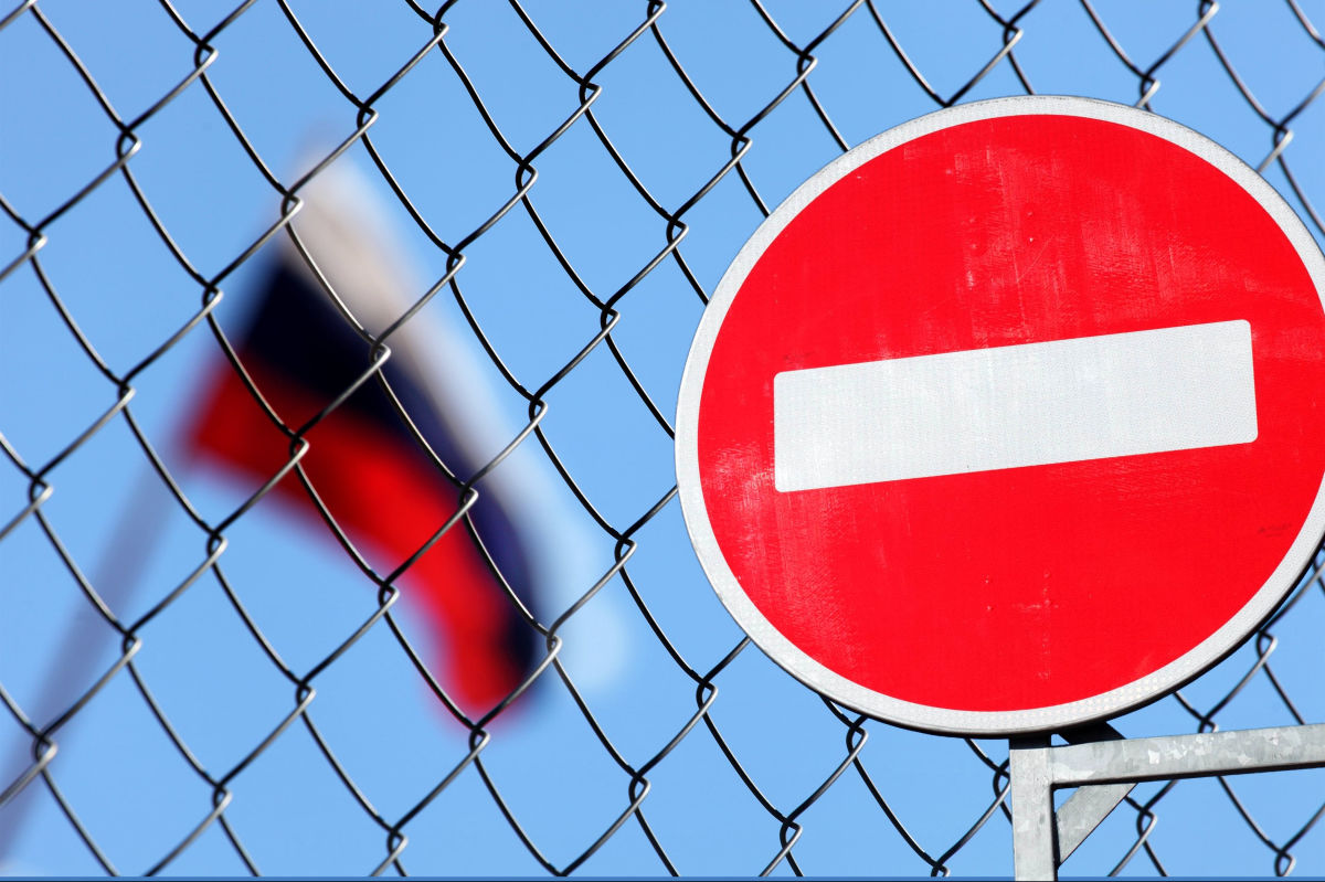В Москве прокомментировали ограничение на выезд из России военнообязанных