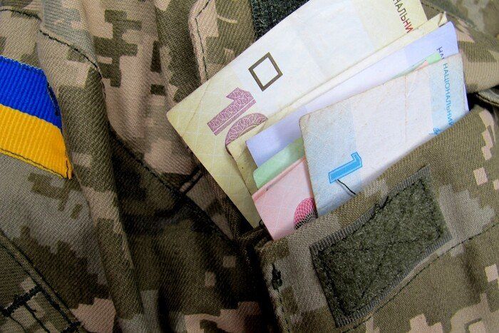 Катастрофа с бюджетом: в Раде заявили об острой нехватке денег на зарплаты военным