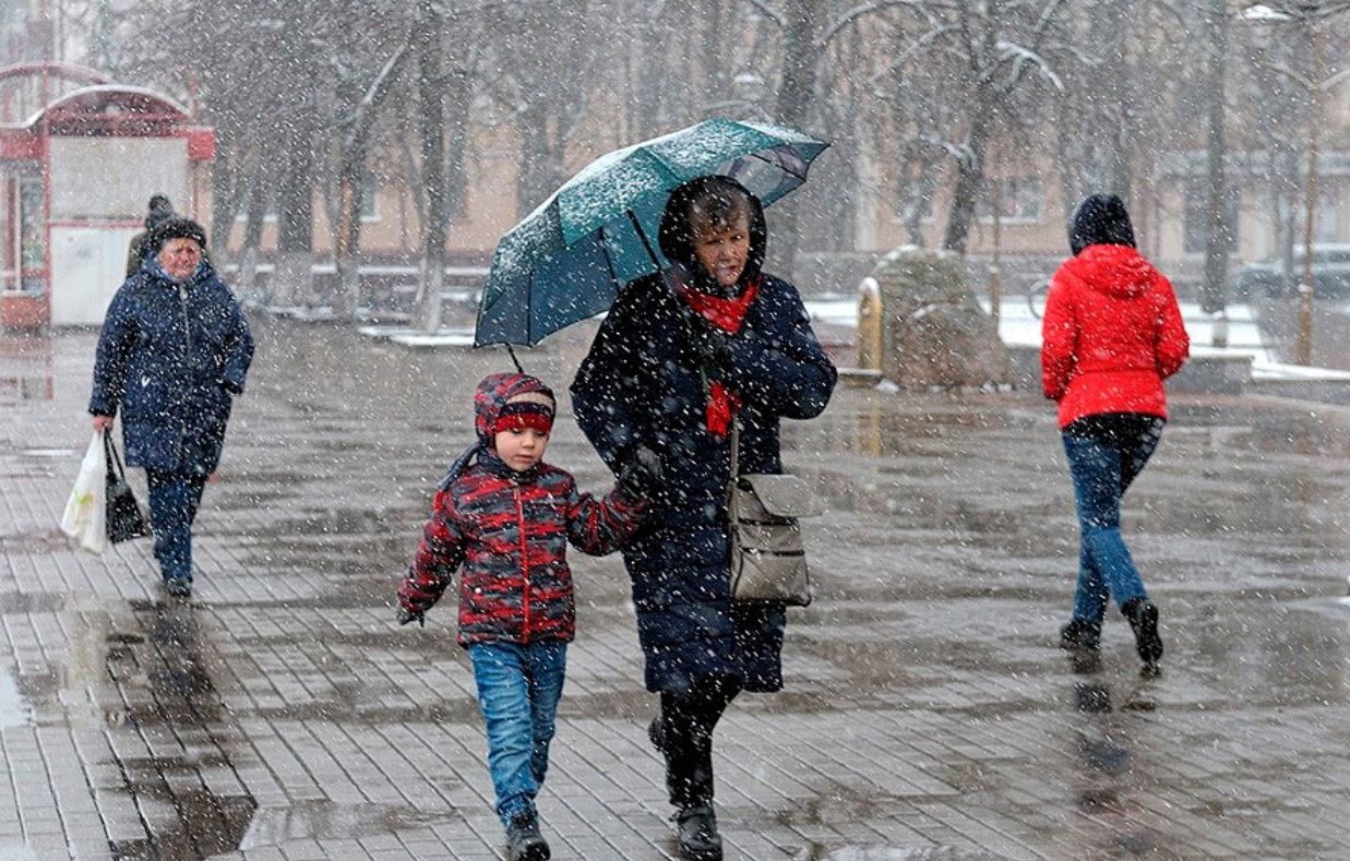 Завтра погода снова испортится: чего ждать украинцам в пятницу