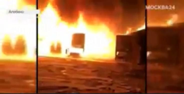 Под Москвой загорелся военный лагерь на полигоне в Алабино: палатки выгорели дотла