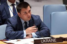 Вызов национальной безопасности: Климкин жестко высказался о раздаче венгерских паспортов в Украине