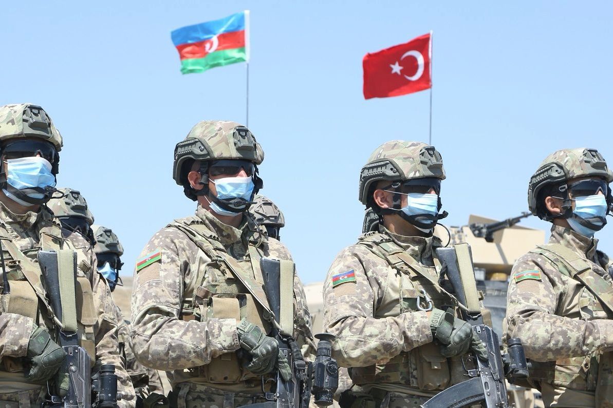 Турция с Азербайджаном и Грузией готовят совместные военные учения на границе с РФ